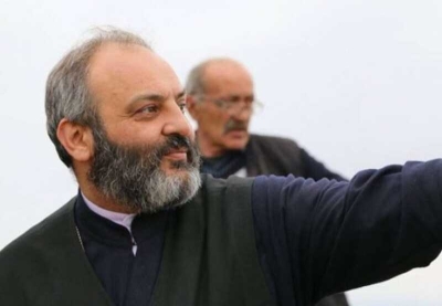Представитель Армянской церкви потребовал отставки Пашиняна